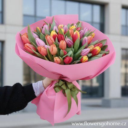 Tulipány barevná kytice
